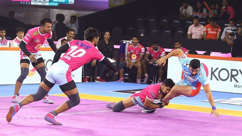 Can Jaipur&#039;s strong defense power them to their 5th continuous win?