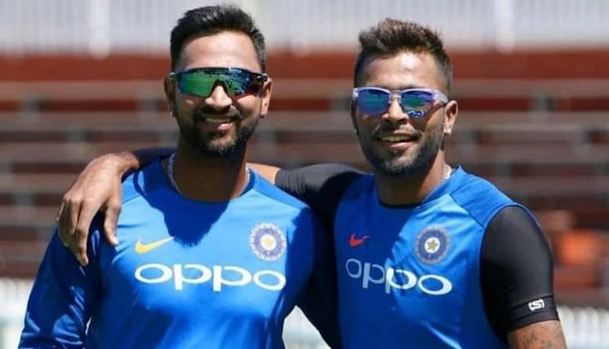 Hindi Cricket News : वेस्टइंडीज के खिलाफ मैन ऑफ द सीरीज बनने पर क्रुणाल पांड्या को दी हार्दिक पांड्या ने बधाई