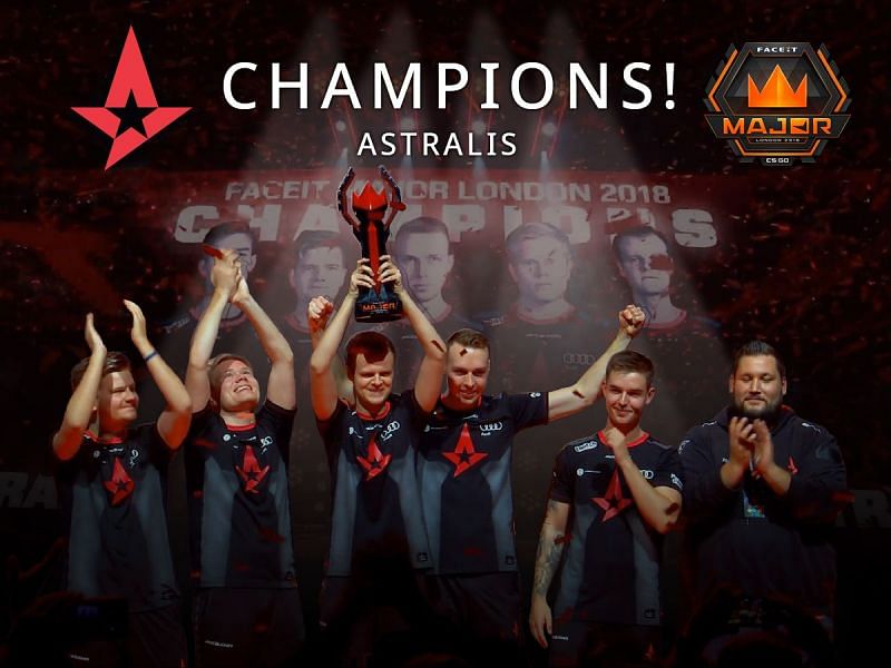 Andreas 'Xyp9x' Hojsleth with 2018 FaceIt London Major Trophy