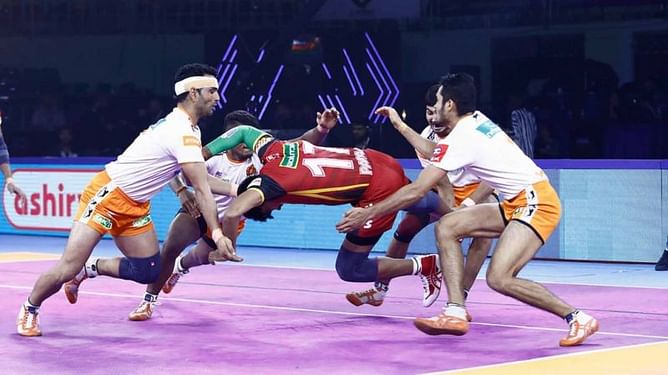 PKL 2019: Surjeet Singh inspires Puneri Paltan to 31-23 win over Bengaluru Bulls
