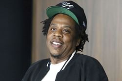 Column: Jay-Z sells out Kaepernick, grabs big money from NFL