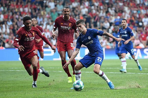 Christian Pulisic with the ball for Chelsea