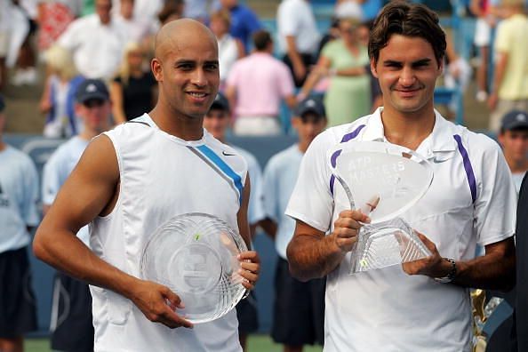 Federer beats Blake for his second Cincinnati title in 2007