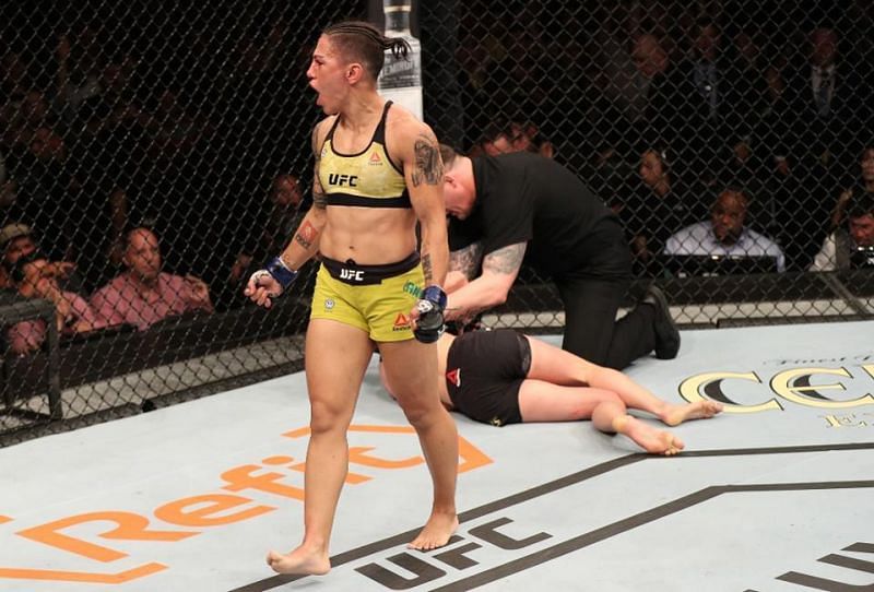 The most recent UFC Strawweight title fight saw Jessica Andrade unseat Rose Namajunas