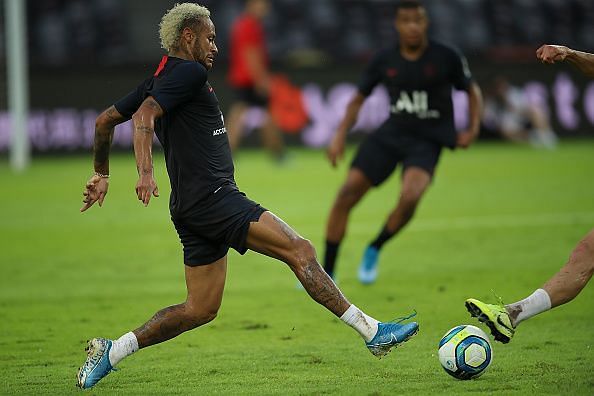 Neymar in training with PSG