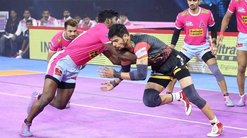 Can skipper Rohit Kumar lead his side to another victory? (Image Courtesy: Pro Kabaddi)