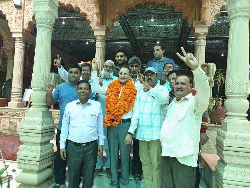 Rameshwar Dudi ,newly elected President of Nagaur District Cricket Association with his supporters