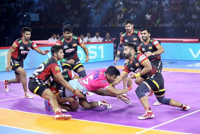 Jaipur Pink Panthers vs Bengaluru Bulls at Thayagraj Sports Complex, Delhi