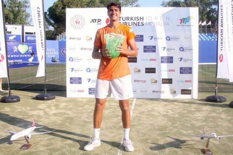 Sonego wins his first singles title in Antalya.