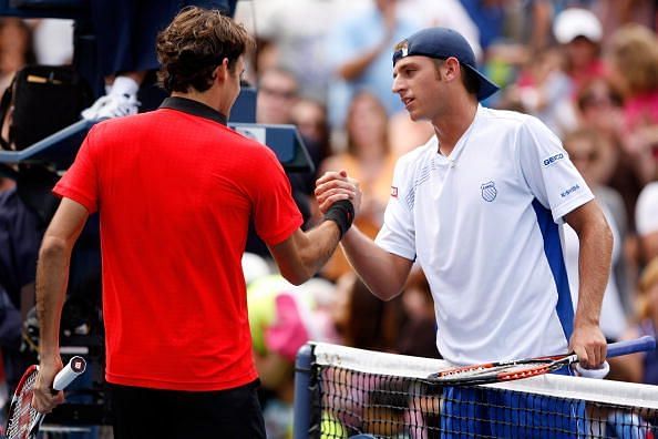 Federer beats Britton in his 50th US Open in the 2009 first round