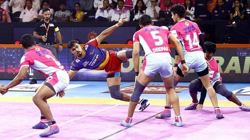 Can UP Yoddha get through U Mumba's highly-rated defence?