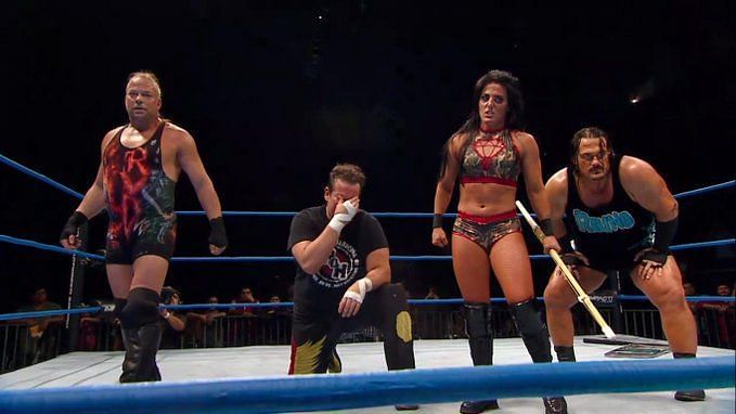 Tessa Blanchard surrounds herself with ECW originals in the presence of oVe.