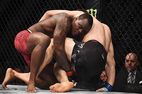 OSP uses his signature 'von flue' choke again