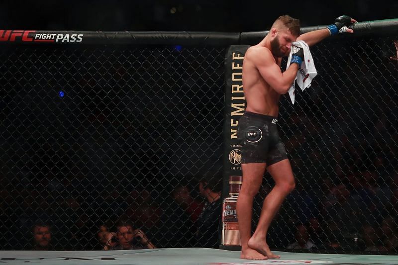 Jeremy Stephens was unable to continue after an early eye poke