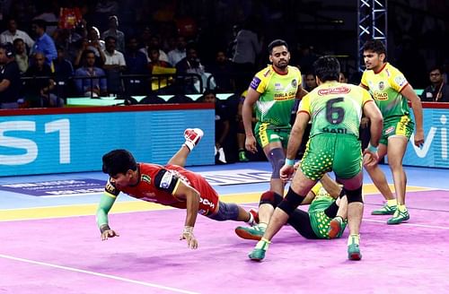 Patna Pirates succumb to the defending champions Bengaluru Bulls