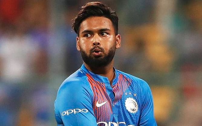Hindi Cricket News: गौतम गंभीर ने ऋषभ पन्त को चेताया और प्रदर्शन में निरन्तरता लाने की सलाह दी