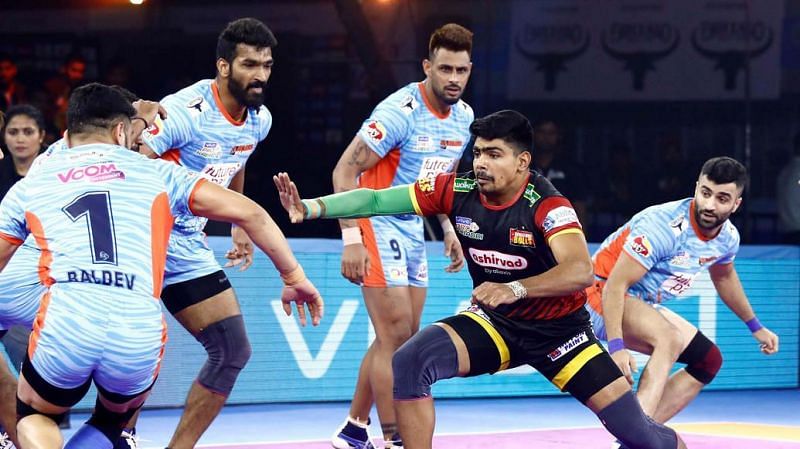 Pawan Sehrawat in action against the Bengal Warriors