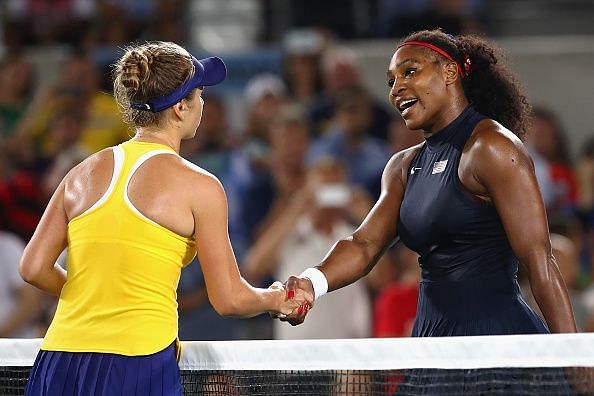 Elina Svitolina (L) and Serena Williams