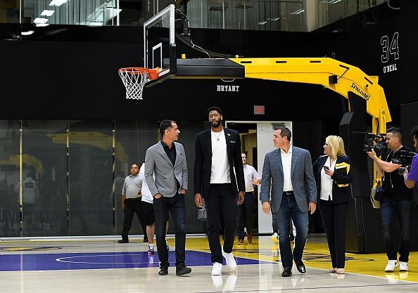 Los Angeles Lakers introduce Anthony Davis