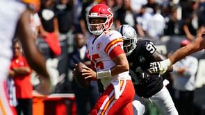 Mahomes puts up huge numbers in first half against Raiders