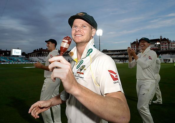 Steve Smith with the urn.