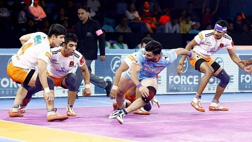 Mohammad Nabibakhsh's last-minute Super Raid helped Bengal Warriors win their first match at home