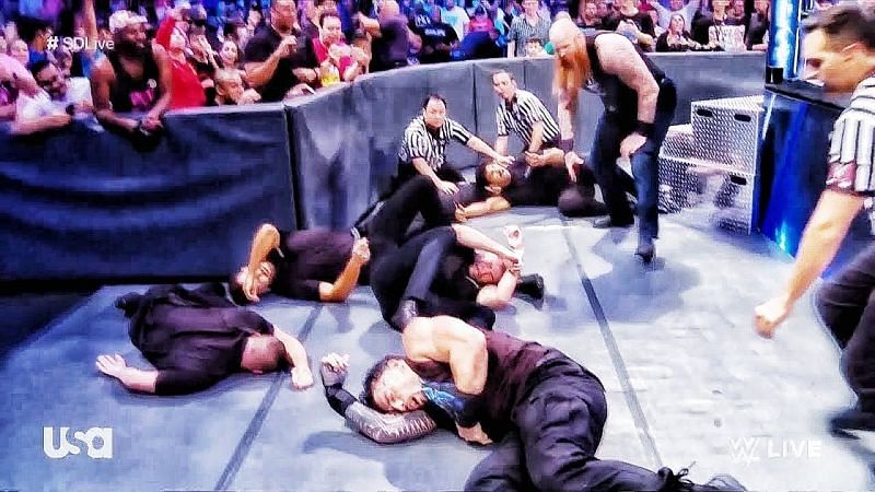 Erick Rowan threw a fan at Roman Reigns this week on SmackDown Live