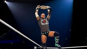 WWE राउंड अप: सीएम पंक पर लगा झूठ बोलने का आरोप, कर्ट एंगल को लेकर बहुत बड़ी खबर