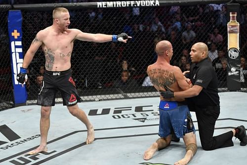 Justin Gaethje finished Donald Cerrone in the first round of their main event