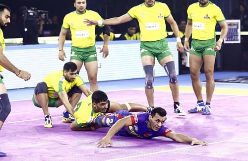 Dabang Delhi demolish the Tamil Thalaivas in a brutal encounter