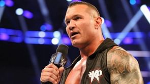 WWE News: Randy Orton breaks character to help young fan at ringside