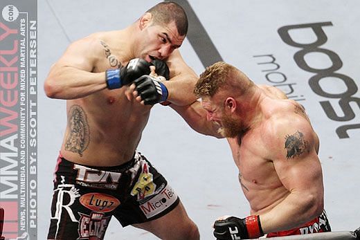 cain velasquez vs brock lesnar after fight