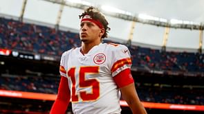Patrick Mahomes out of Chiefs versus Packers with knee injury