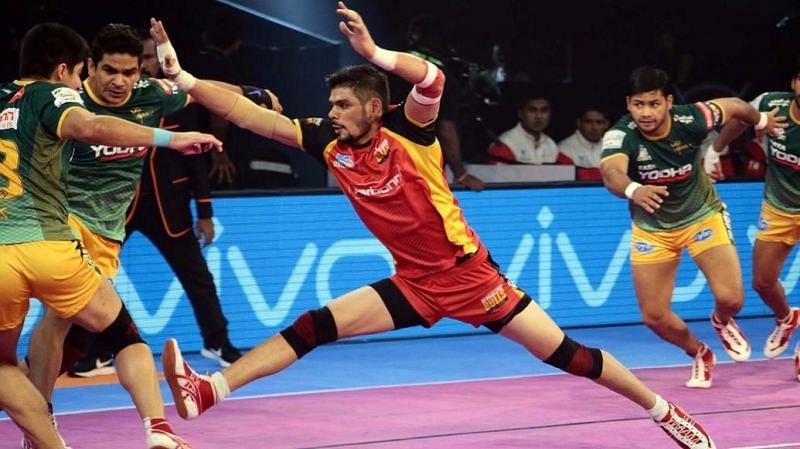 रोहित ने PKL में सबसे पहले पूरे किए 30 पॉइंट (फोटो: Pro Kabaddi League)