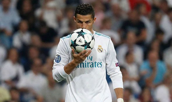 UEFA Champions League on X: 🔝 RECORD! Cristiano Ronaldo = all-time record  appearance holder in the Champions League 👏 #UCL   / X