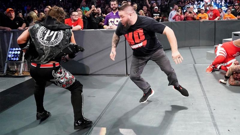Kevin Owens evened up the numbers in the main event
