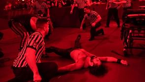 Hell in a Cell के ऑफ एयर होने के बाद फैंस भड़के, AEW समेत पैसे रिफंड के लगाए नारे