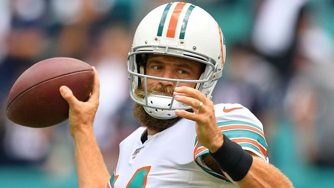 Dolphins stick with Ryan Fitzpatrick at QB