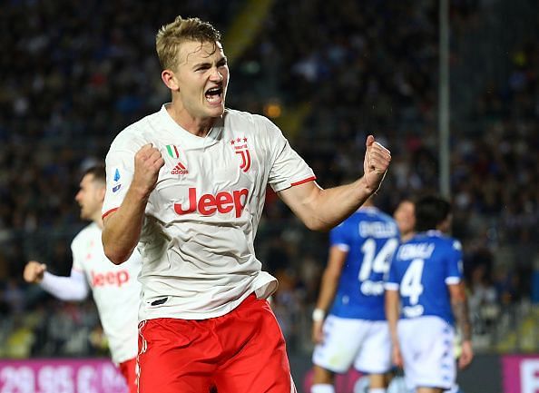 Matthijs De Ligt celebrates at new club Juventus