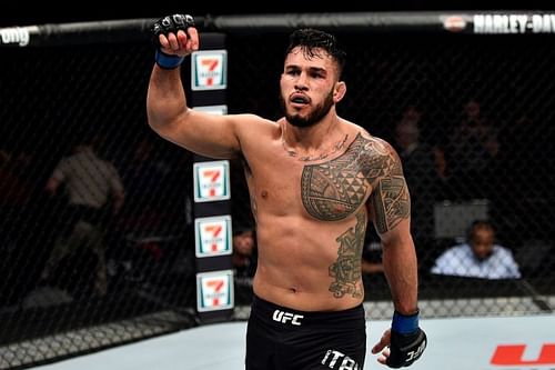 Brad Tavares is set for a grand return