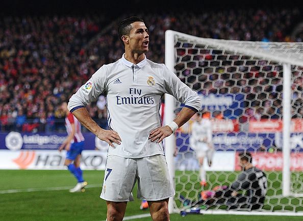 On this day 5 years ago, Cristiano Ronaldo scores a spectacular bicycle  kick goal to put Real Madrid up 2-0 against Juventus in the first leg of  the 2017-18 UEFA Champions League