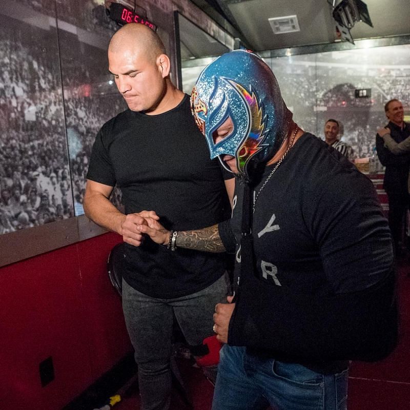 Cain Velasquez with Rey Mysterio! Cesaro and Charlotte with a fun moment!