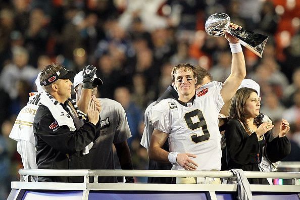 Drew Brees lifts the Superbowl