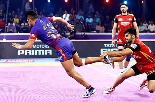 Dabang Delhi has qualified for the PKL 2019 Finals after destroying Bengaluru Bulls in a fierce clash