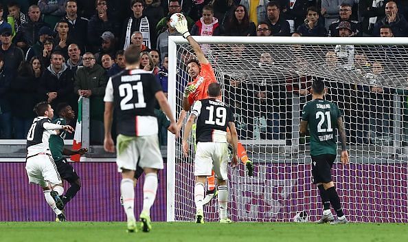 Gianluigi Buffon stretches to secure all three points for Il Bianconeri