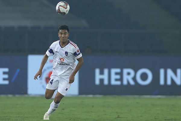 Daniel Lalhlimpuia representing Delhi Dynamos FC, who have now shifted to Odisha