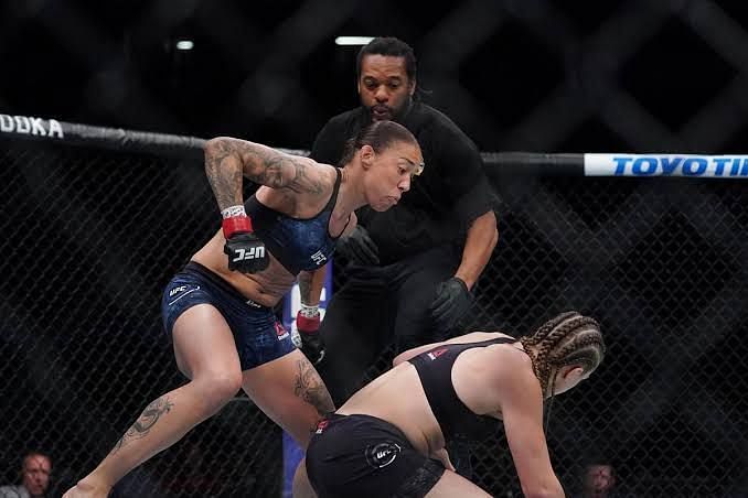 Herb Dean stops the fight between Aspen Ladd and Germaine de Randamie