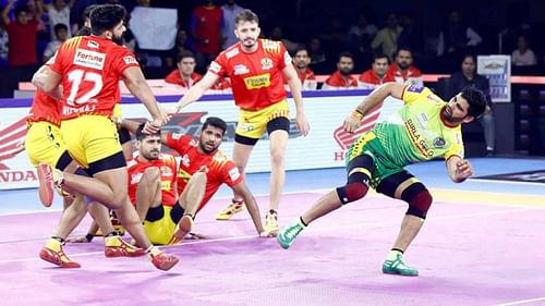 Pardeep Narwal demolished the defence of Gujarat Fortune Giants