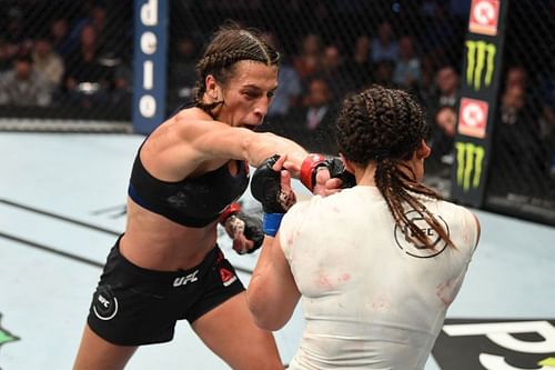 Joanna Jedrzejczyk dominated Michelle Waterson to take a lopsided decision