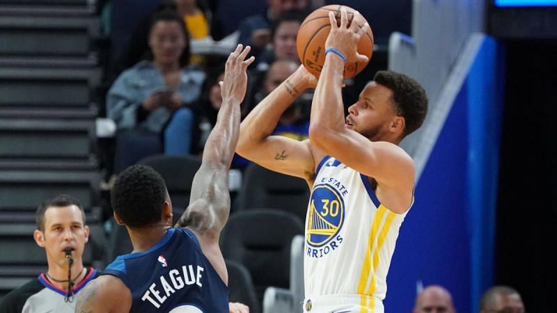 Steph Curry erupted for 40 points in just 25 minutes in a preseason blowout of the Timberwolves